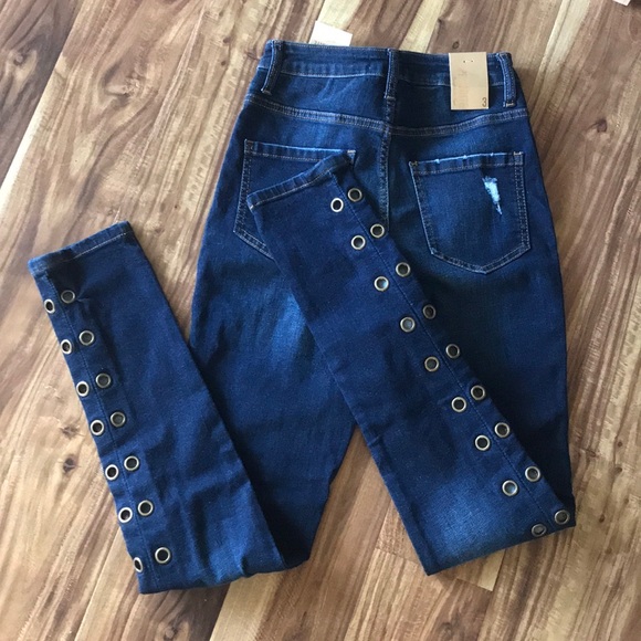 Aphrodite Jeans size 3 - Picture 4 of 9